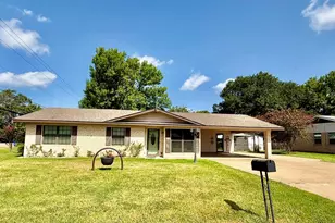 110 Glenview St, Crockett, TX 75835 - Photo 1