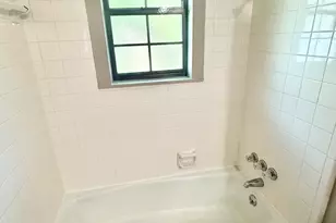110 Glenview St, Crockett, TX 75835 - Photo 18