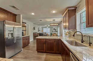 19 Greentwig Pl, The Woodlands, TX 77381 - Photo 14