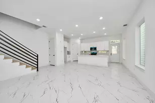 7717 Bowen St, Houston, TX 77051 - Photo 10