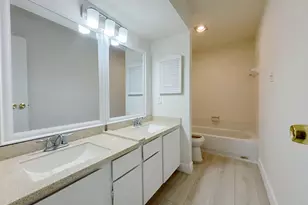 7950 N Stadium Dr, Houston, TX 77030 - Photo 10