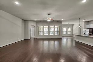 2051 Brookmont Dr, Conroe, TX 77301 - Photo 4