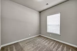 2051 Brookmont Dr, Conroe, TX 77301 - Photo 32