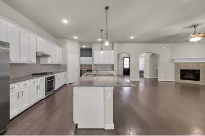2051 Brookmont Drive, Conroe, TX 77301 - Photo 14
