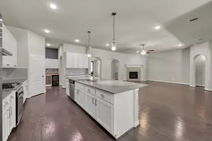 2051 Brookmont Dr, Conroe, TX 77301 - Photo 14