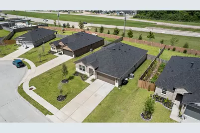 1054 Great Barracuda Lane, Alvin, TX 77511 - Photo 32