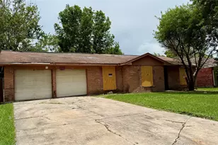 504 Pamela Dr, Baytown, TX 77521 - Photo 4