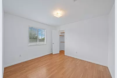 9742 Kingsville Park Drive, Houston, TX 77083 - Photo 20