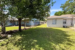 8038 Woodlyn Rd, Houston, TX 77028 - Photo 12