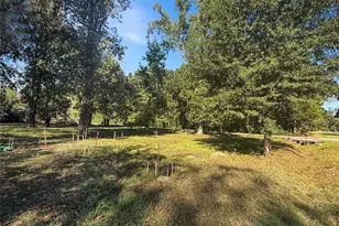 517 E Linney St, Dayton, TX 77535 - Photo 20