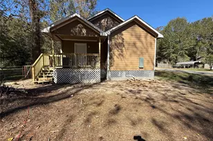 517 E Linney St, Dayton, TX 77535 - Photo 2