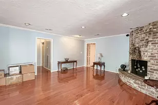 9206 Hendon Ln, Houston, TX 77036 - Photo 4