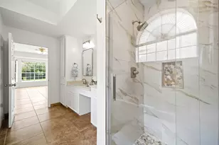 2216 Fairwater Park Dr, League City, TX 77573 - Photo 22