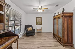 9 Colony Square, Angleton, TX 77515 - Photo 16