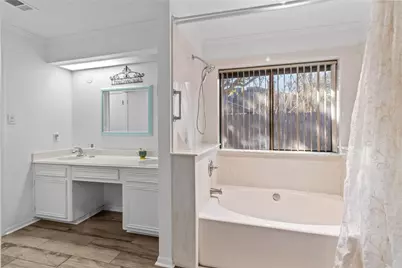 9 Colony Square, Angleton, TX 77515 - Photo 20