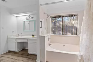 9 Colony Square, Angleton, TX 77515 - Photo 20