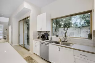540 Janisch Rd, Houston, TX 77018 - Photo 10
