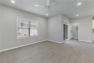 1326 Prairie Dr, Bryan, TX 77803 - Photo 2