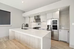 1703 Beall St, Houston, TX 77008 - Photo 12