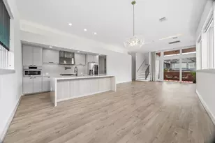 1703 Beall St, Houston, TX 77008 - Photo 12