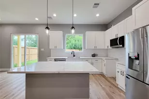 2022 Wavell St, Houston, TX 77088 - Photo 4