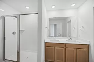 10309 Lancaster Frst Ln, Houston, TX 77051 - Photo 14