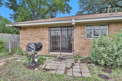 3919 Gardendale Drive, Houston, TX 77092 - Photo 28