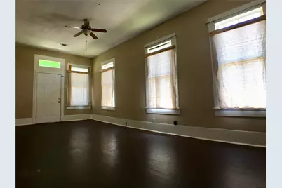 3828 Avenue M 1/2, Galveston, TX 77550 - Photo 10