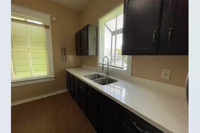 3828 Avenue M 1/2, Galveston, TX 77550 - Photo 14