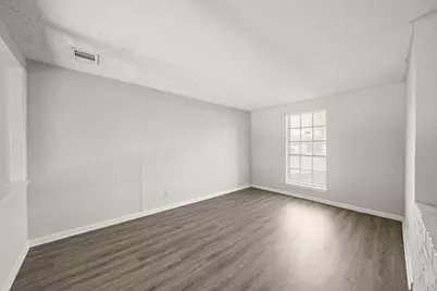 4319 Tiffany Drive, Houston, TX 77045 - Photo 4