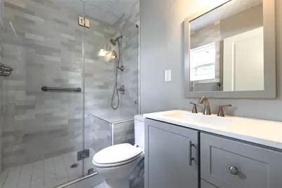3719 Heatherbrook Drive, Houston, TX 77045 - Photo 18