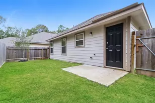 2516 N Lina Ct, Conroe, TX 77301 - Photo 2