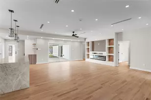 9203 Kapri Ln, Houston, TX 77025 - Photo 8