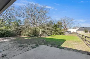 4032 Golden Eagle Dr, Bryan, TX 77808 - Photo 22