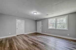 5606 Elm Springs Dr, Houston, TX 77048 - Photo 8