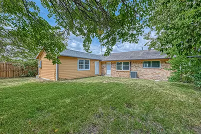 5606 Elm Springs Drive, Houston, TX 77048 - Photo 16