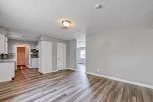 5606 Elm Springs Dr, Houston, TX 77048 - Photo 18