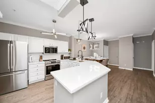 2111 Welch St, Houston, TX 77019 - Photo 12