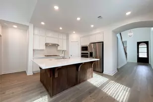 118 Neches Nook Ct, Conroe, TX 77304 - Photo 2
