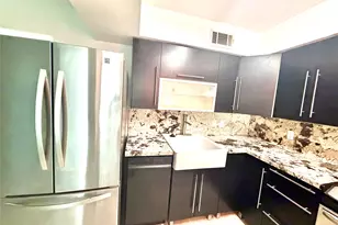 359 N Post Oak Ln, Houston, TX 77024 - Photo 10