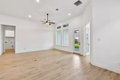 18060 Brennie Bird Lane, Conroe, TX 77302 - Photo 16