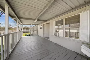 2611 1/2 Violet St, Pasadena, TX 77503 - Photo 6