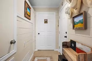 207 S Hill St, Caldwell, TX 77836 - Photo 14