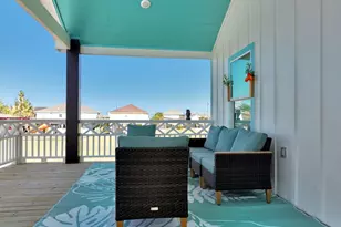 1992 Pedregal Dr, Crystal Beach, TX 77650 - Photo 10