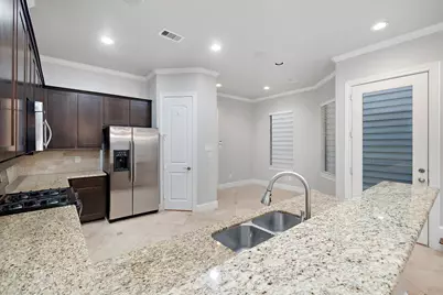 4214 Koehler Street #A, Houston, TX 77007 - Photo 6