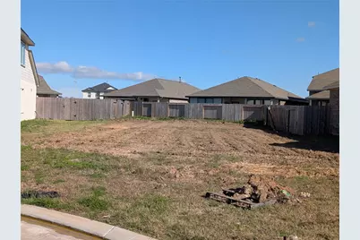 2708 Citrine Court, Texas City, TX 77591 - Photo 2