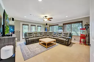 3806 Canyon Bluff Ct, Houston, TX 77059 - Photo 38