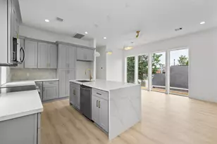 3112 Live Oak St, Houston, TX 77004 - Photo 1