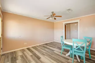 714 W 7th St, Freeport, TX 77541 - Photo 8