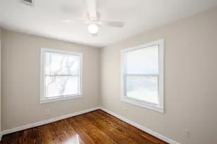 418 S Shanks St, Clute, TX 77531 - Photo 24